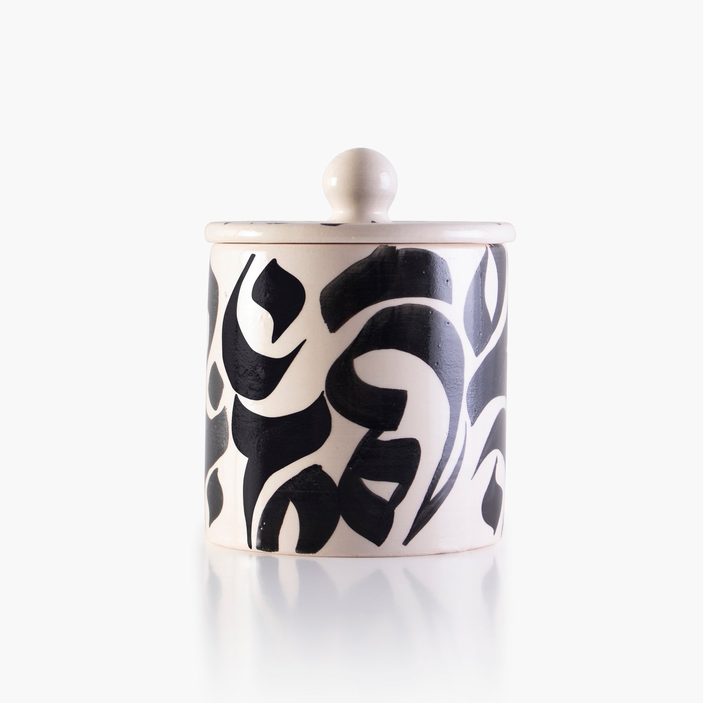 Black and white hand-painted ceramic jasmine candle, with lid - Calligraphy Collection