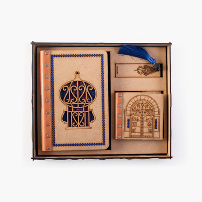 Box with an A5 notepad, a post-it and a wooden bookmark with Sidi-bou cage motif