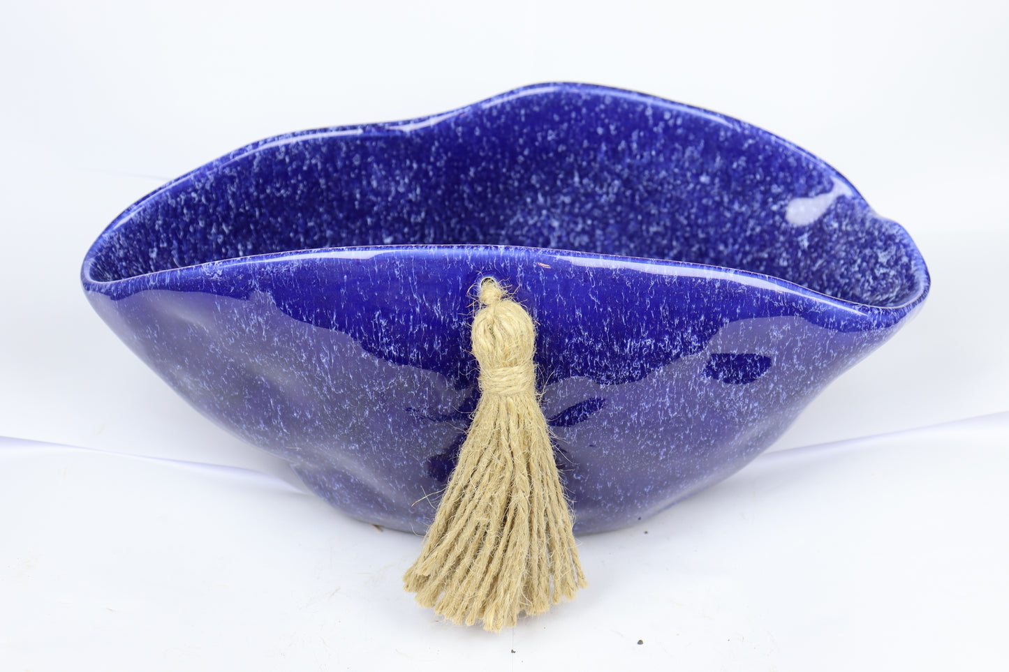 Handmade Ceramic Salad Bowl – Irregular Shape with Tassel – 5 Colors – Food Safe | Fossini Handcrafted