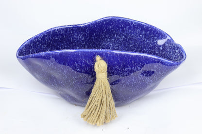 Handmade Ceramic Salad Bowl – Irregular Shape with Tassel – 5 Colors – Food Safe | Fossini Handcrafted